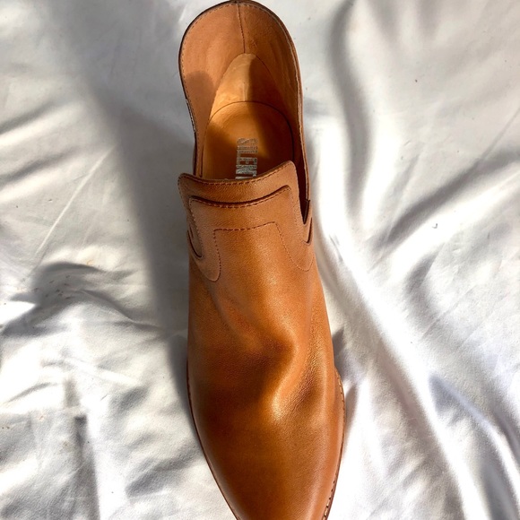 Silent D winifred booties - Picture 3 of 5